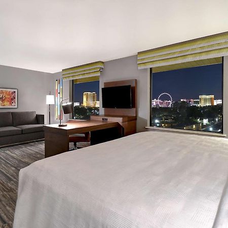 Hampton Inn & Suites Las Vegas Convention Center - No Resort Fee Экстерьер фото