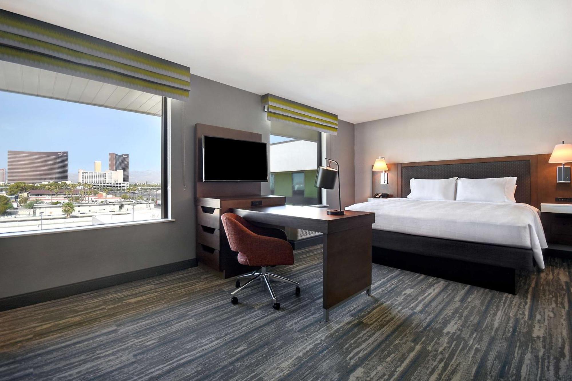 Hampton Inn & Suites Las Vegas Convention Center - No Resort Fee Экстерьер фото