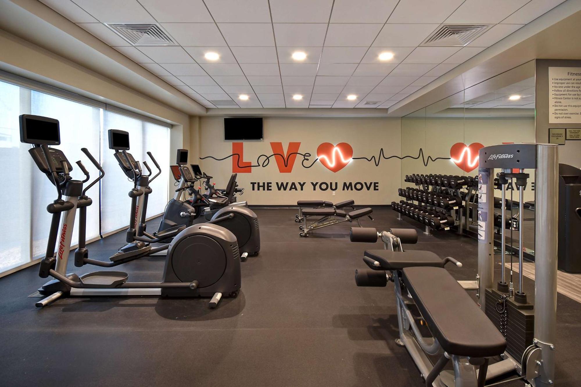 Hampton Inn & Suites Las Vegas Convention Center - No Resort Fee Экстерьер фото